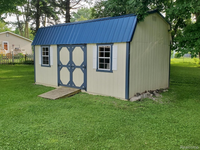 244 S Sherman St, Vassar, MI 48768 - view of shed