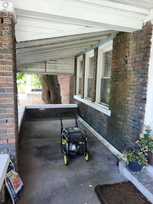 1950 Lawrence St, Detroit, MI 48206 - view of patio / terrace