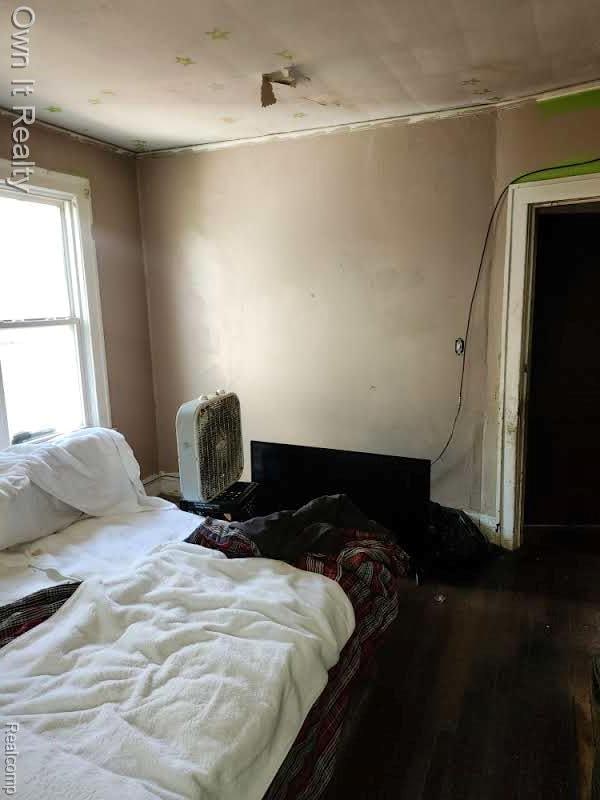 1950 Lawrence St, Detroit, MI 48206 - view of bedroom
