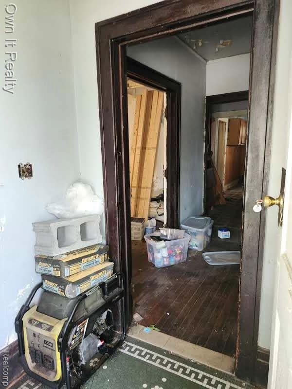 1950 Lawrence St, Detroit, MI 48206 - corridor with wood-type flooring