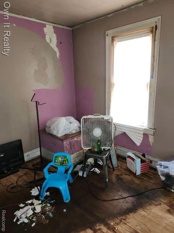 1950 Lawrence St, Detroit, MI 48206 - bedroom with wood-type flooring