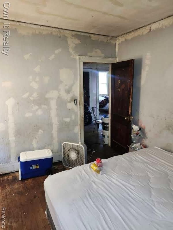 1950 Lawrence St, Detroit, MI 48206 - bedroom featuring hardwood / wood-style flooring