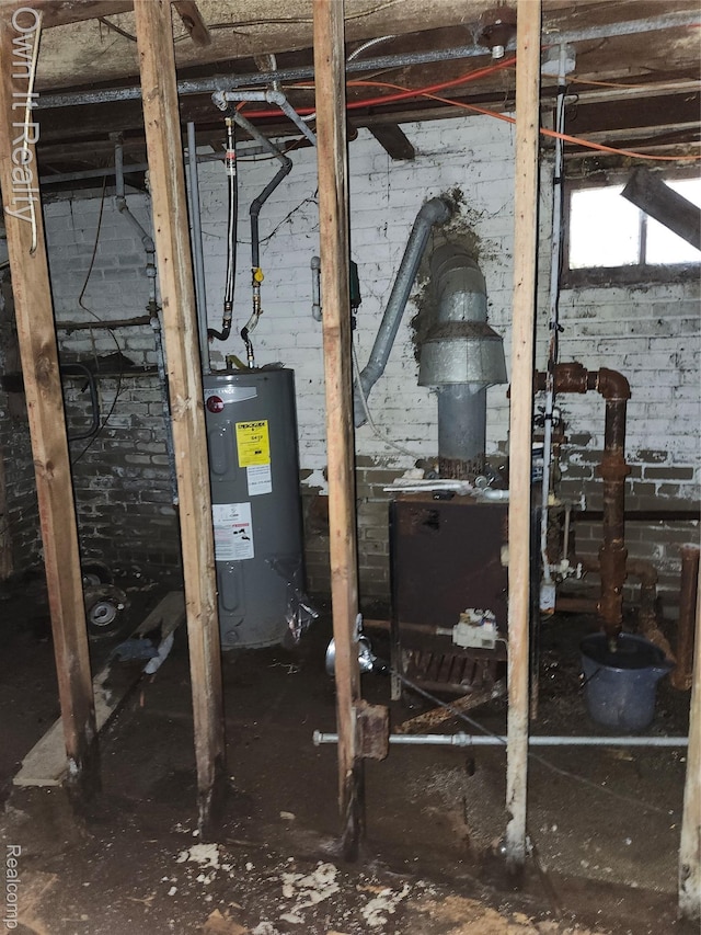 1950 Lawrence St, Detroit, MI 48206 - below grade area featuring electric water heater