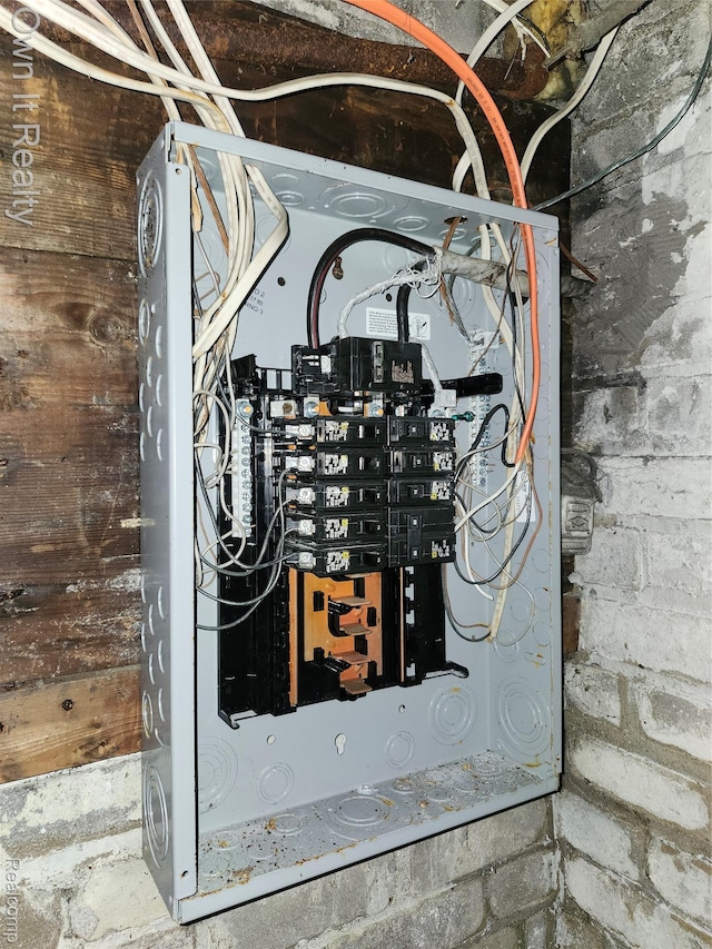 1950 Lawrence St, Detroit, MI 48206 - utilities featuring electric panel