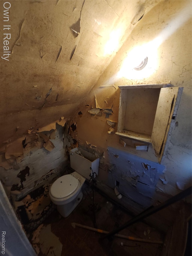 1950 Lawrence St, Detroit, MI 48206 - bathroom with toilet