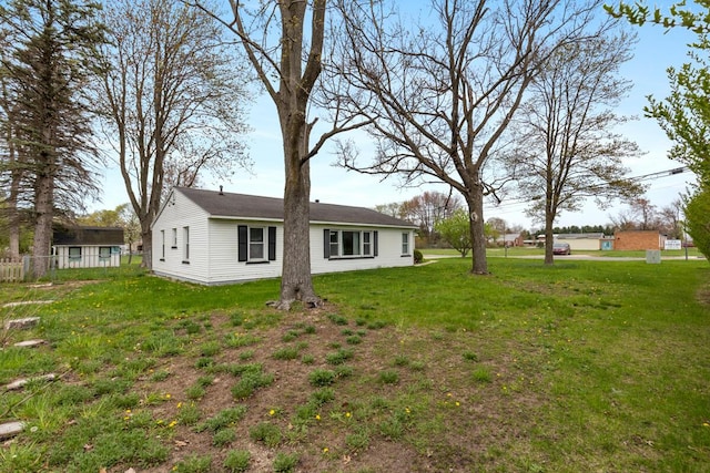 3116 E Apple Ave, Muskegon, MI 49442 - view of yard