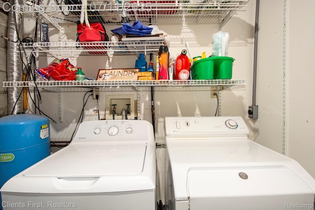 16501 Winters Rd, Grass Lake, MI 49240 - washroom featuring washing machine and clothes dryer