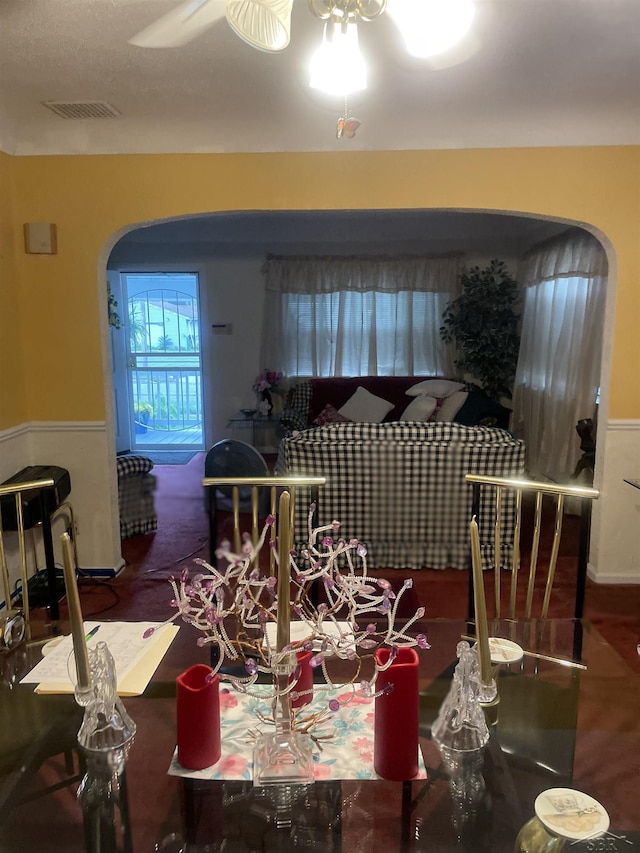 2205 Owen St, Saginaw, MI 48601 - dining area featuring arched walkways and ceiling fan