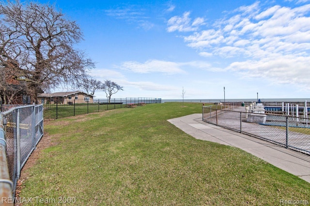 22543 E 11 Mile Rd, Saint Clair Shores, MI 48081 - view of yard