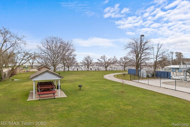 22543 E 11 Mile Rd, Saint Clair Shores, MI 48081 - view of yard
