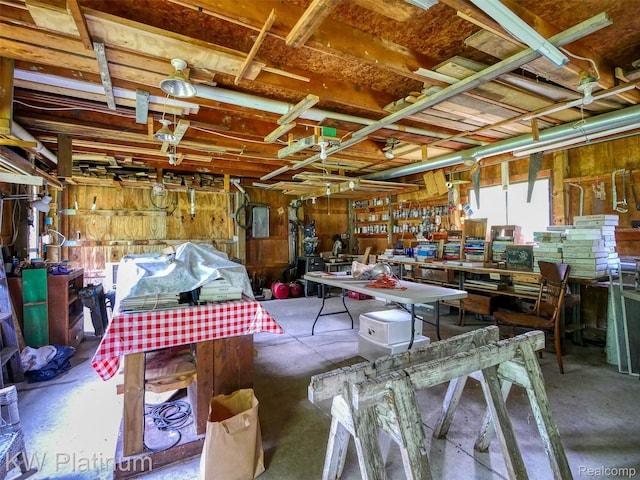 6636 Broadbridge Rd, Cottrellville, MI 48039 - garage with a workshop area