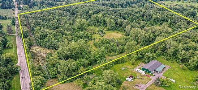 3309 Rochester Rd, Leonard, MI 48367