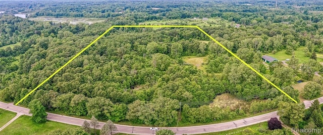 3309 Rochester Rd, Leonard, MI 48367