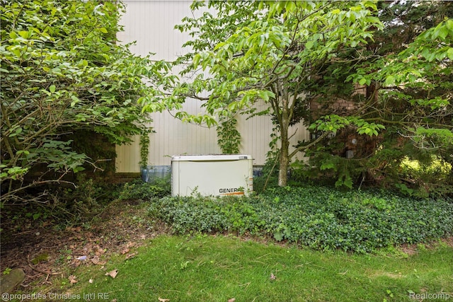 4724 Tara Ct, West Bloomfield, MI 48323 - view of yard
