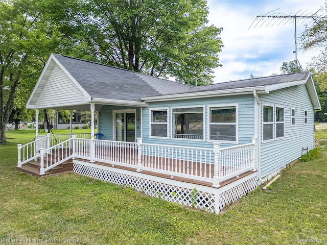 3795 Lakeshore Dr, Gladwin, MI 48624 - photo 1