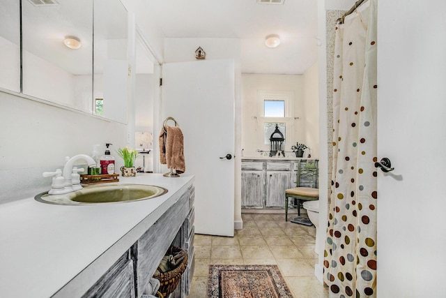12972 S M 43 Hwy, Delton, MI 49046 - full bath featuring vanity and curtained shower