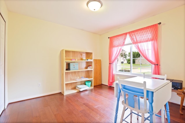 11315 Grand Oaks Dr, Clio, MI 48420 - dining area with wood finished floors