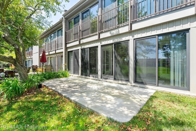 17979 University Park Dr, Livonia, MI 48152 - exterior space