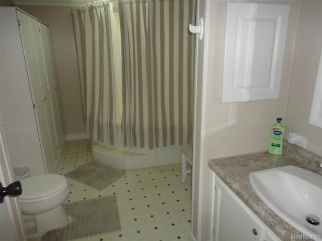 5933 Vernon, Belleville, MI 48111 - bathroom with a shower with curtain, vanity, and tile patterned floors