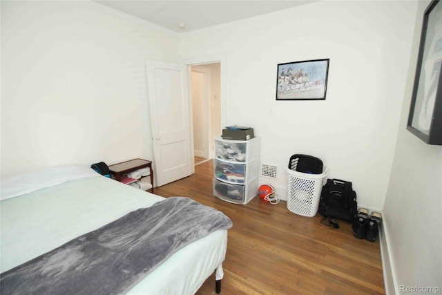 1324-1322 Wayburn St, Grosse Pointe, MI 48230 - bedroom with wood finished floors