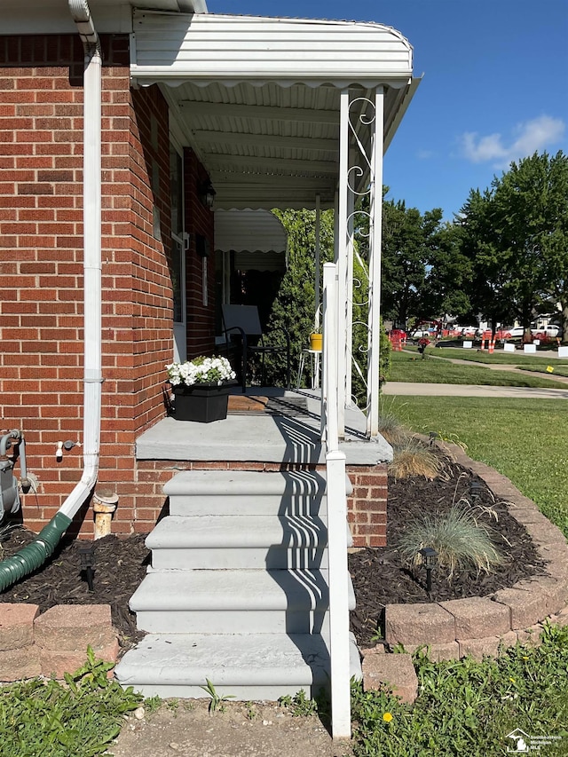 1503 Philomene Blvd, Lincoln Park, MI 48146 - view of covered porch