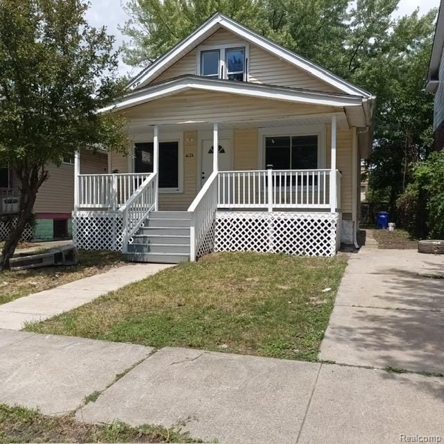 6624 SW Barton St, Wyandotte, MI 48210 - photo 1