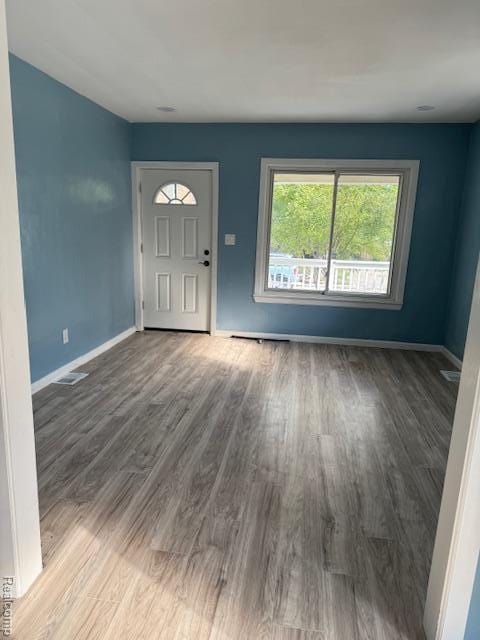 6624 SW Barton St, Wyandotte, MI 48210 - photo 2