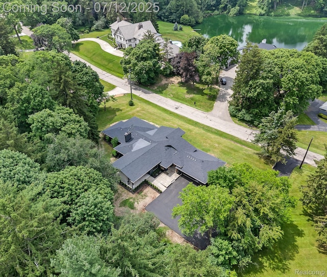3539 Walbri Dr, Bloomfield Hills, MI 48304 - aerial view of a large body of water