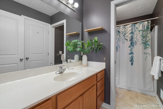 2948 Stoney Creek Ct, Hudsonville, MI 49426 - full bath with vanity, a textured ceiling, and curtained shower