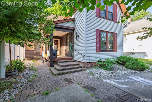 77 Hubbard St, Mount Clemens, MI 48043 - entrance to property