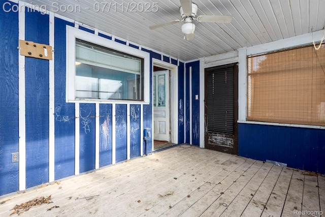 77 Hubbard St, Mount Clemens, MI 48043 - doorway to property with ceiling fan