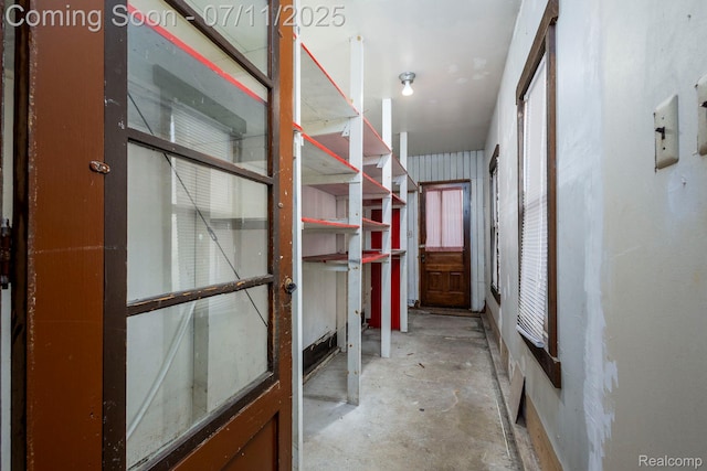 77 Hubbard St, Mount Clemens, MI 48043 - corridor featuring concrete flooring