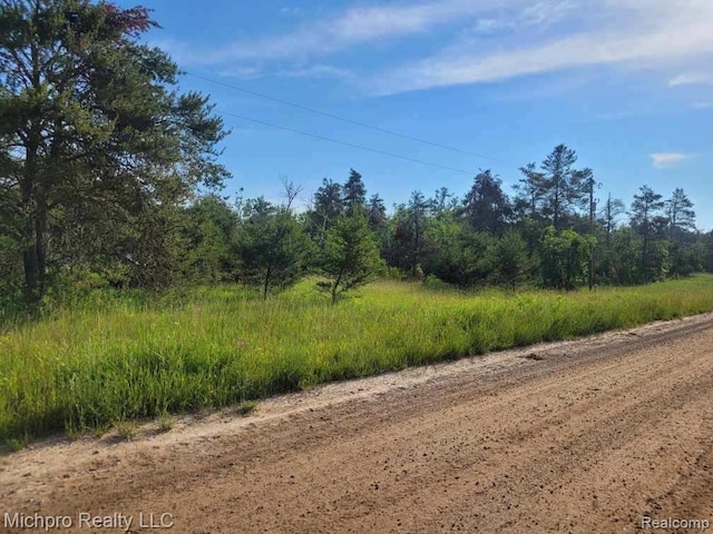 1680 Mckee Rd, Johannesburg, MI 49751