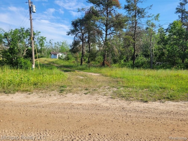 1680 Mckee Rd, Johannesburg, MI 49751