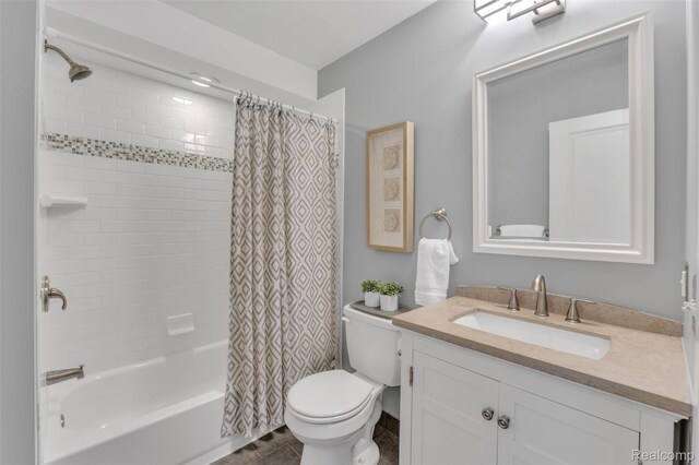 715 Gardenia Ave, Royal Oak, MI 48067 - bathroom with vanity, shower / tub combo, and tile patterned floors