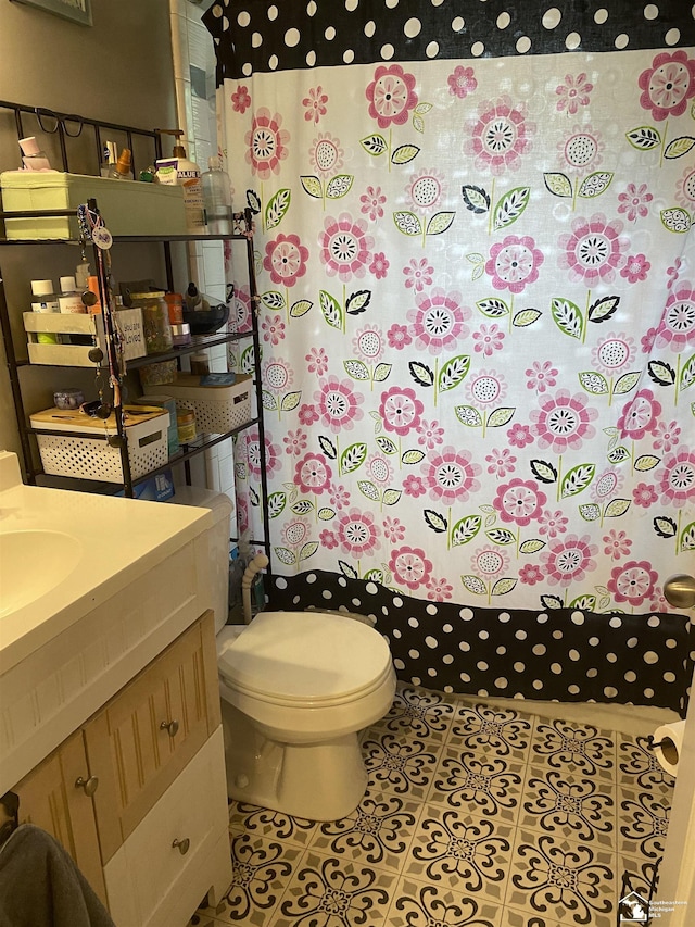 15427 Keegan Rd, Monroe, MI 48161 - full bathroom featuring vanity, a shower with curtain, and tile patterned flooring