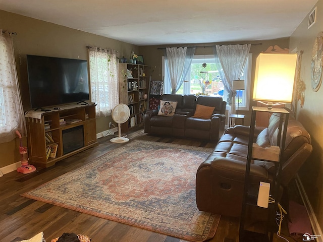 15427 Keegan Rd, Monroe, MI 48161 - living room featuring wood finished floors