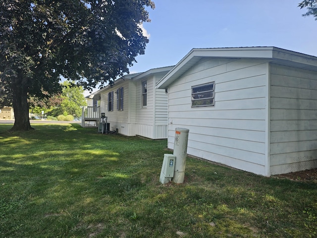 22460 Klines Resort Lot 117, Three Rivers, MI 49093 - view of side of property featuring a lawn