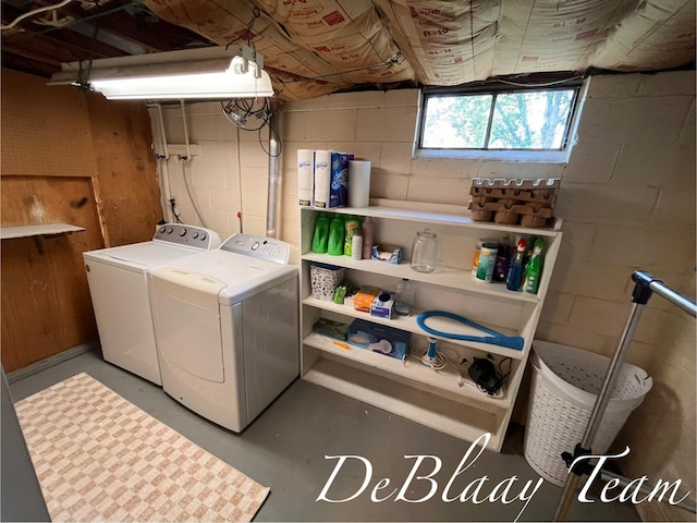 1056 Sherwood Rd, Muskegon, MI 49441 - washroom with independent washer and dryer