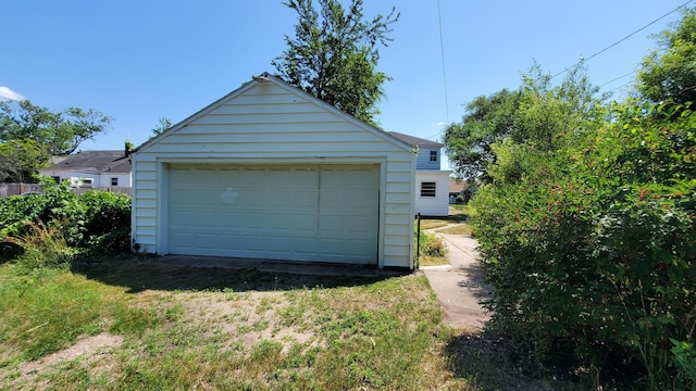 2031 Baker St, Muskegon, MI 49444 - view of detached garage
