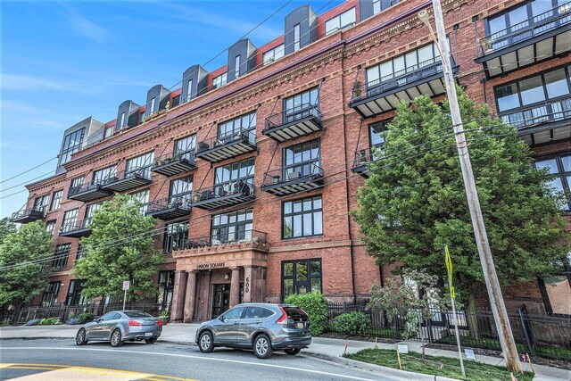 600 Broadway Ave NW Unit 402, Grand Rapids, MI 49504 - view of apartment building / complex