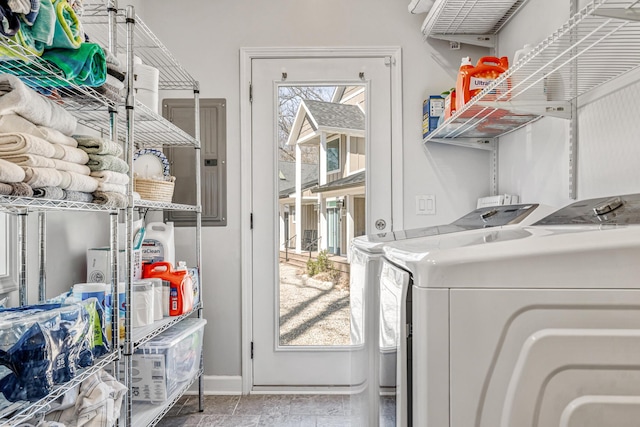 32 Walden Way, New Buffalo, MI 49117 - laundry area featuring washer and clothes dryer and baseboards