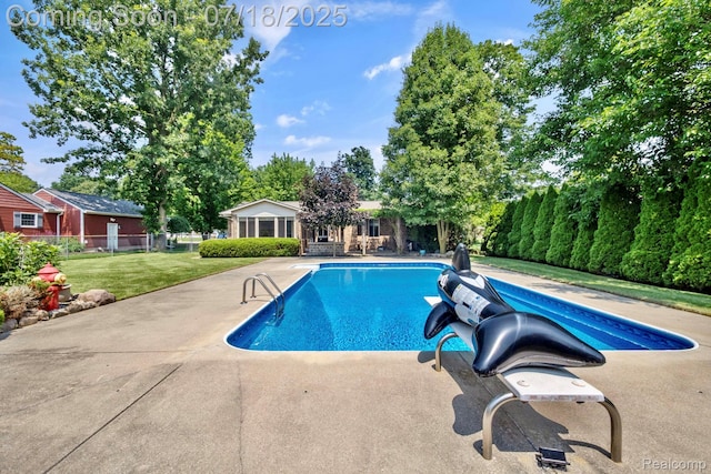 8400 Oak Shade Ct, Davison, MI 48423 - outdoor pool featuring a patio area and a lawn