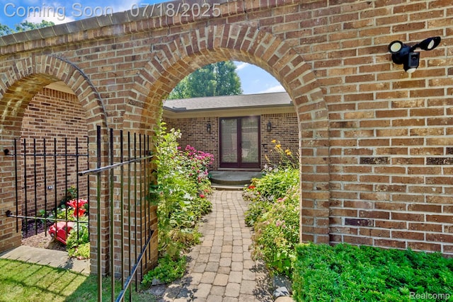 8400 Oak Shade Ct, Davison, MI 48423 - entrance to property featuring brick siding and french doors