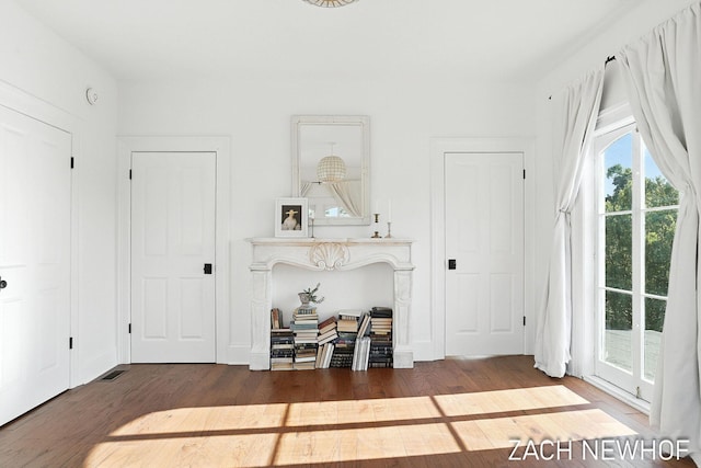334 Washington Blvd, Holland, MI 49423 - bedroom with wood finished floors