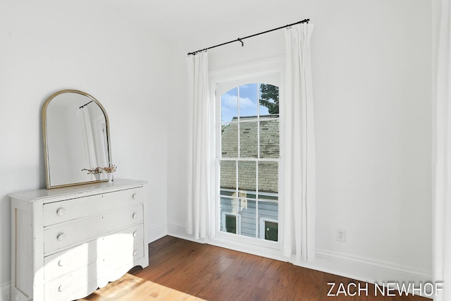 334 Washington Blvd, Holland, MI 49423 - entryway with wood finished floors and baseboards
