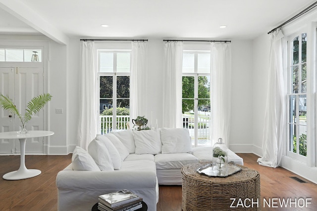 334 Washington Blvd, Holland, MI 49423 - living room with healthy amount of natural light, wood finished floors, and recessed lighting