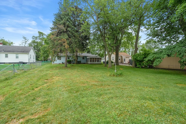 76 Taft St, Battle Creek, MI 49014 - view of yard