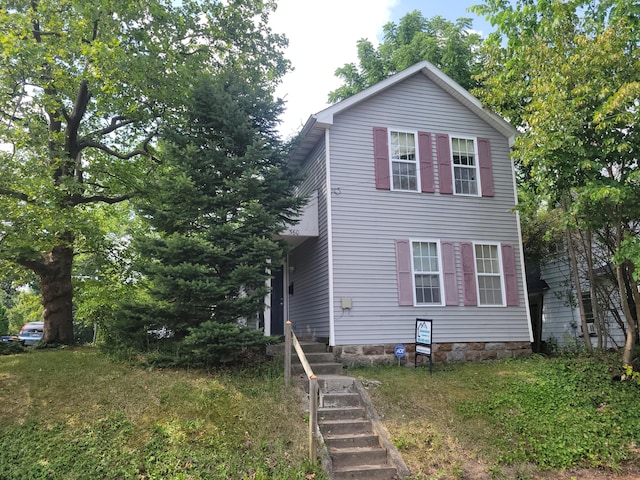 560 Lydia St NE, Grand Rapids, MI 49503 - view of front facade