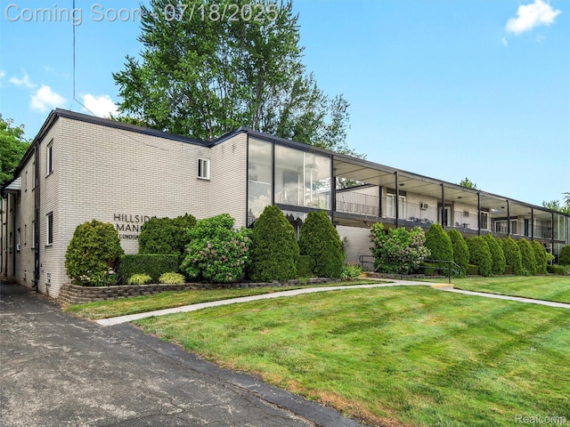 3433 Hillside Dr Unit 34, Royal Oak, MI 48073 - photo 1